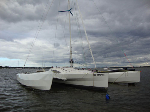 Scarab 22 folding trimaran